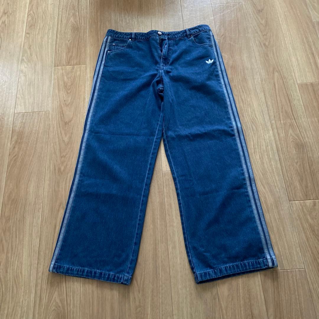 新品未使用　アディダス adidas デニム パンツ3432