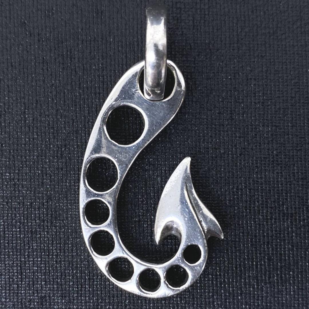 Bill Wall Leather シルバー ホール フィッシュフックペンダント