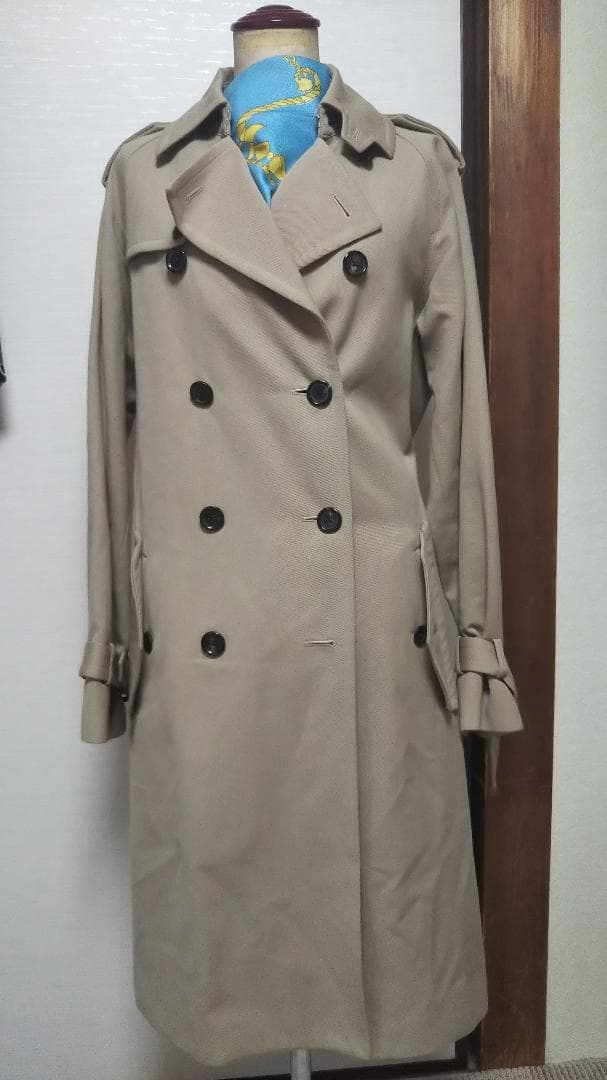 【最終値下げ】TOMORROWLAND トレンチコート　新品同様