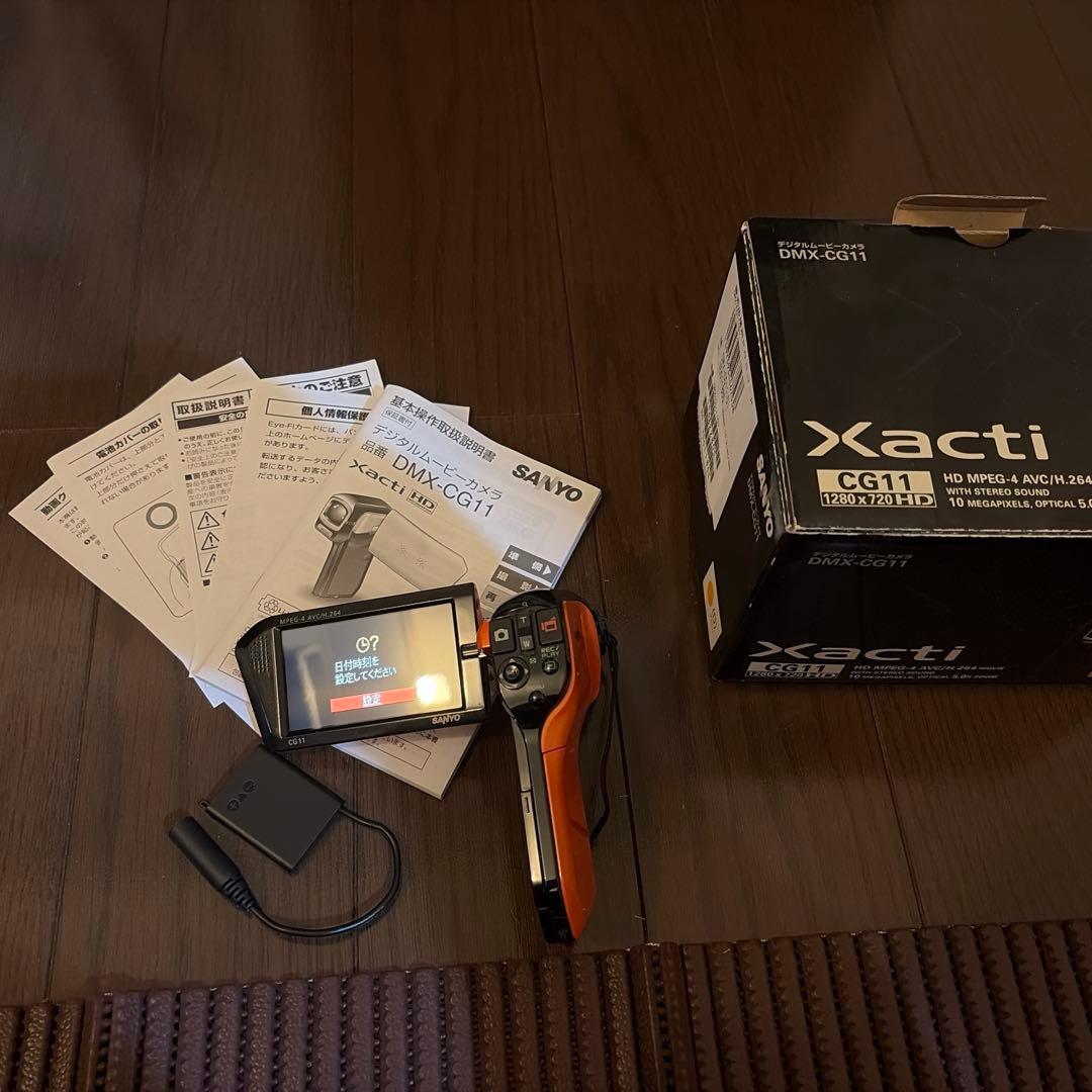 XACTI cg11 オレンジ　箱付