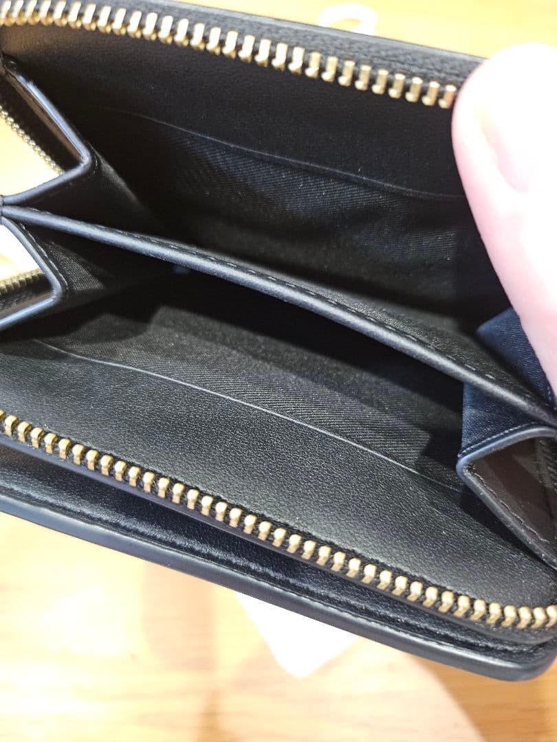 COACH エッセンシャル ビルフォールド ウォレット・チャーム 財布