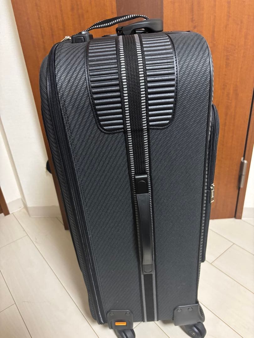 シフレ エスケープ★ソフトスーツケース／キャリーバッグ