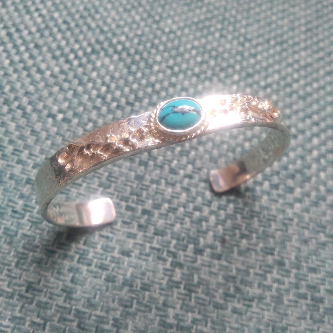 FIRST ARROWS・浮き彫りアラベスク ターコイズバングル・希少