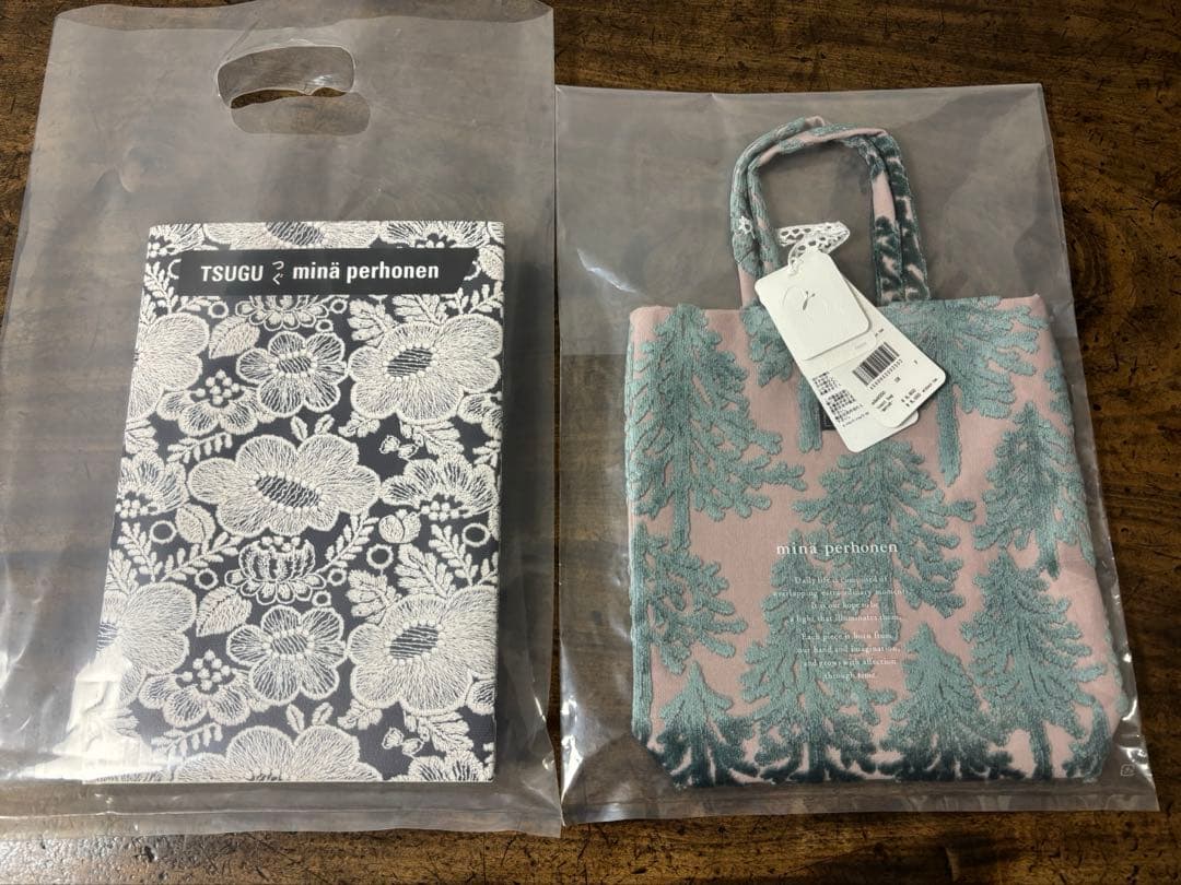 ミナペルホネン 図録とミニバッグ新品未開封