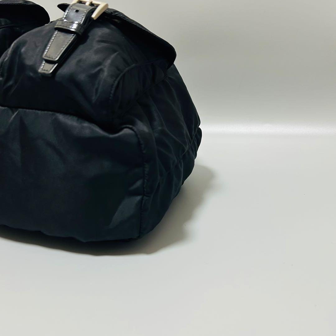 美品PRADA プラダ 巾着型 リュックサック デイパック レディースブラック