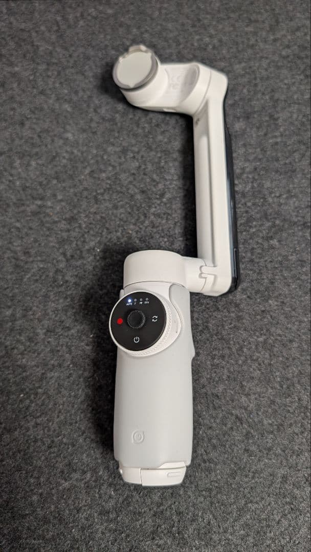 insta360 flow スマートフォン用ジンバル Spotlight付き