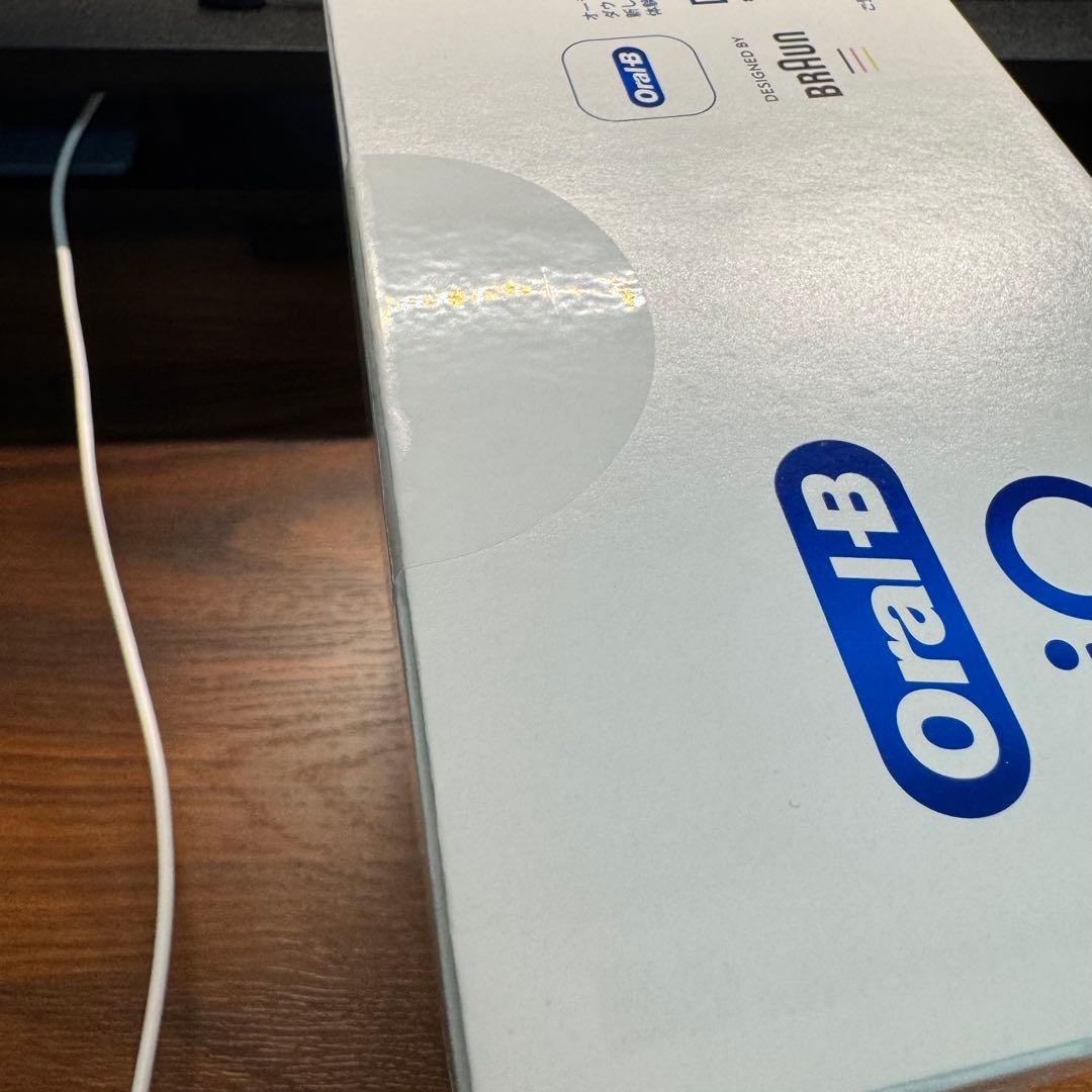 ブラウン 電動歯ブラシ オーラルB iO4 s4トラベルケース付き ホワイト