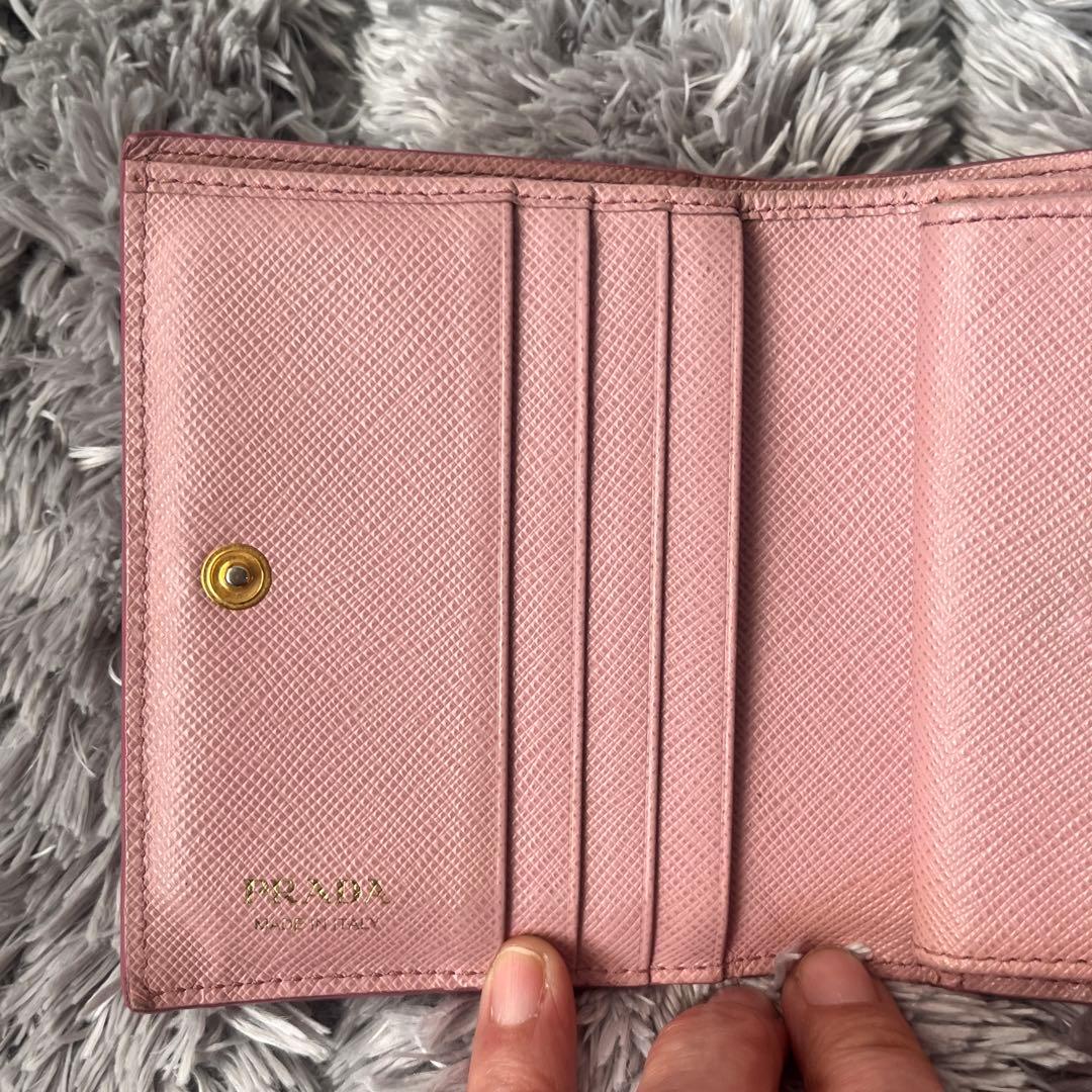 PRADA✨シャイン　折り財布　サフィアーノ　ピンク　レディース