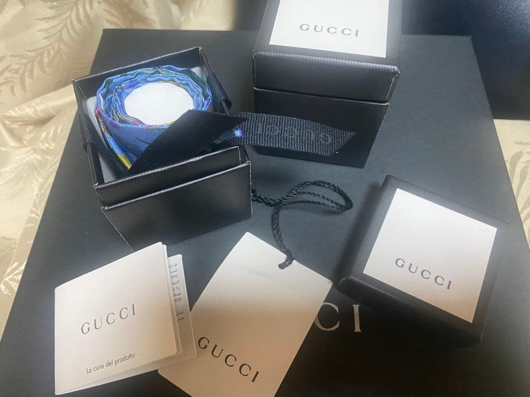 GUCCI フラワープリント 棒タイプシルクスカーフ