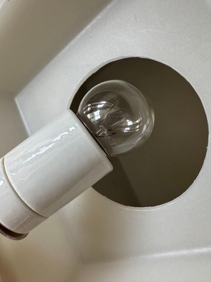 コンランショップ SLIDE 購入した照明 立方体型フロアスタンド白色約43cm