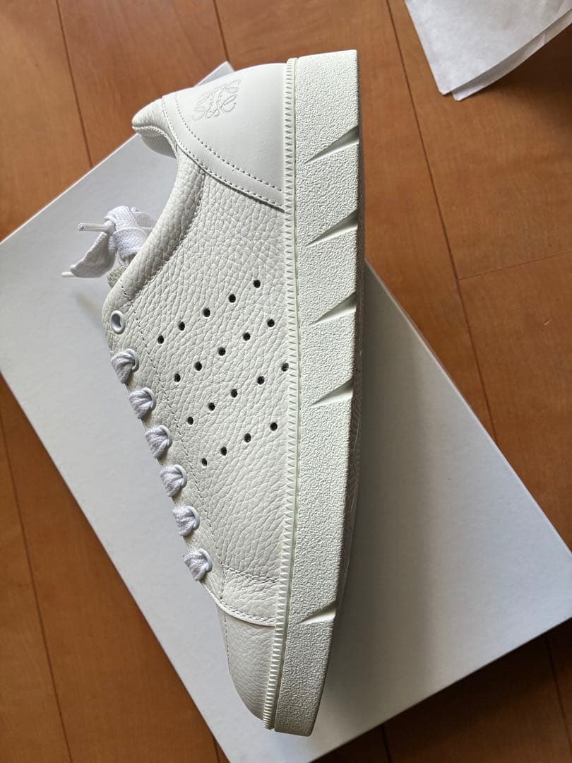 値下げ不可　 LOEWE ホワイトレザー スニーカー 42