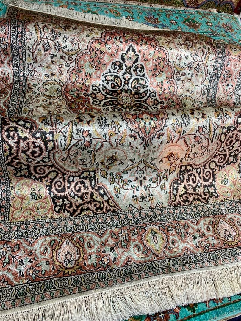 ペルシャ風シルクラグ size 122x200cm.