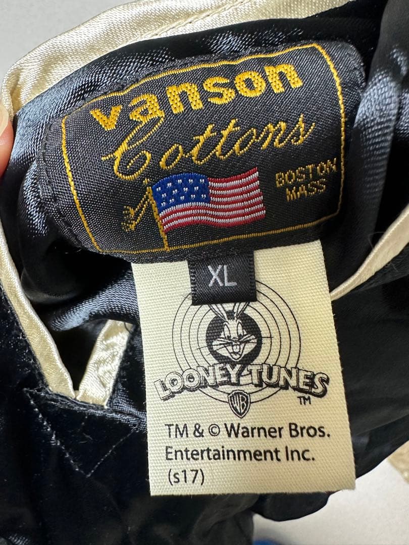 vanson ルーニー・テューンズ スカジャン