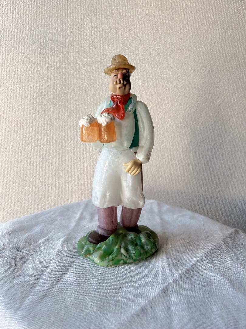 ボヘミア　 グラス製　ビール ヴィンテージ ボヘミアガラス　ビール持った人形