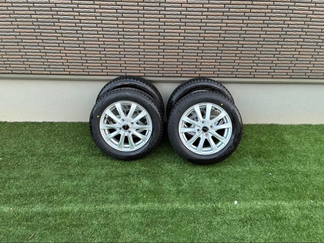 スタッドレスタイヤ＋ホイール4本セット　14インチ