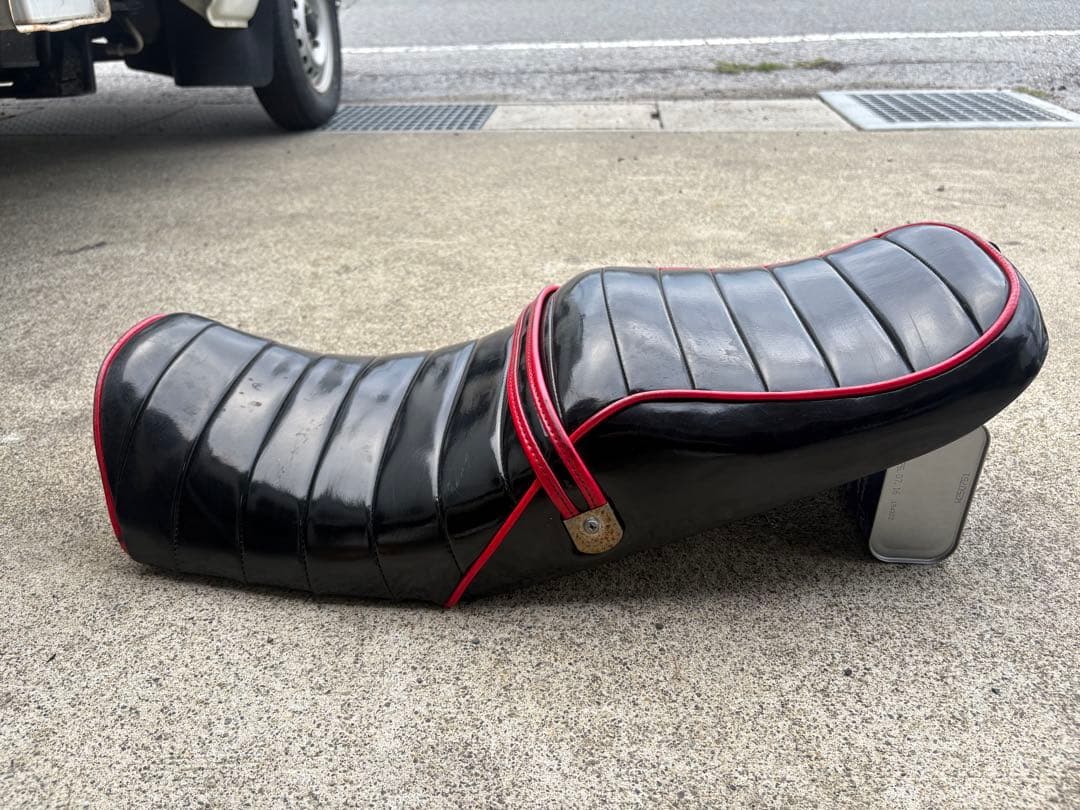 XJR400 4HM エナメルタックロールシート