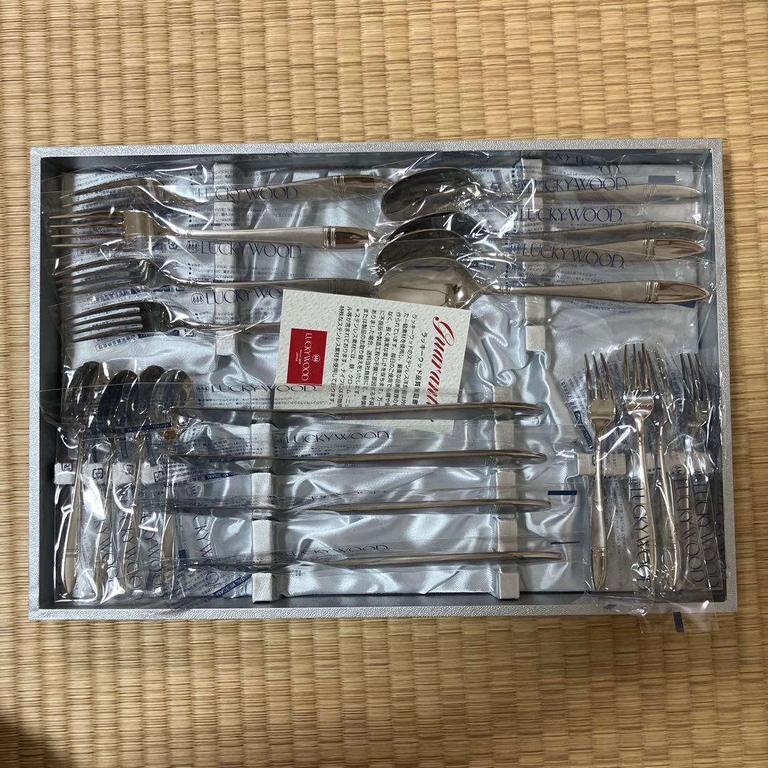 【完全未使用】【箱付】LUCKYWOOD ステンレスカトラリーセット