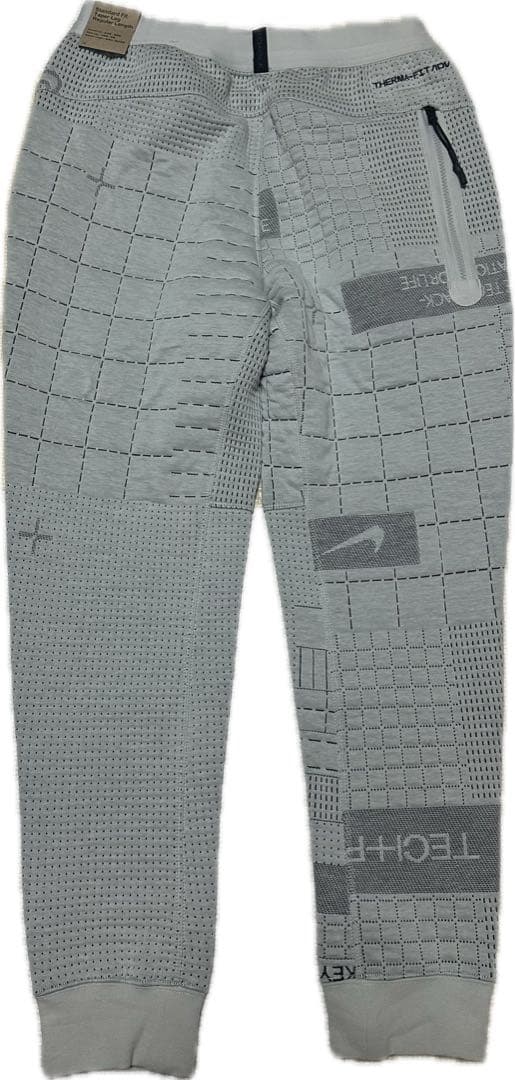 【レア】【新品】ナイキ　サーマ フィット　上下 M