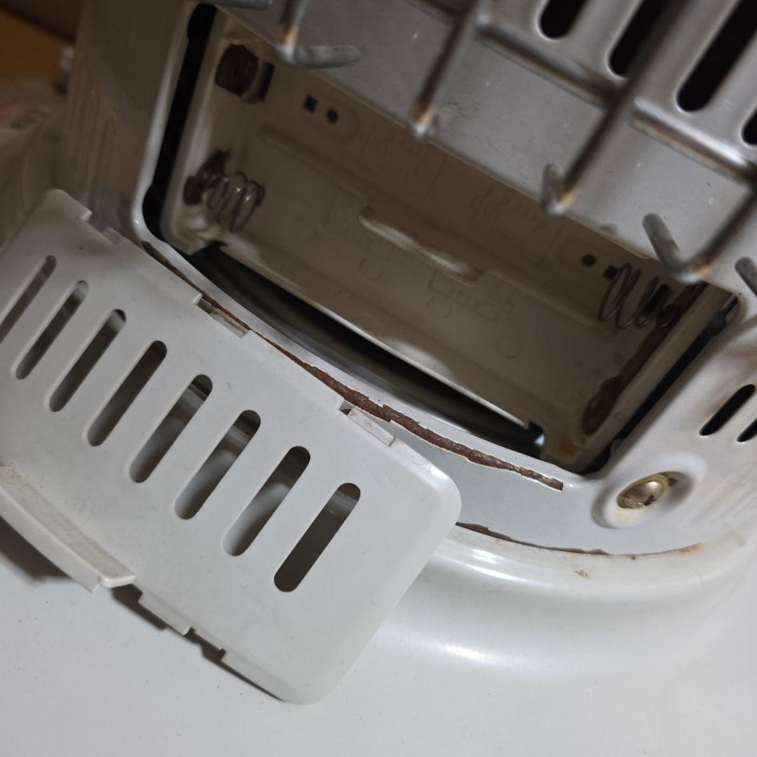 トヨトミ　KS-67G　自然通気形解放式石油ストーブ