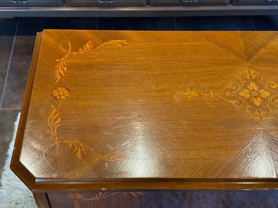 イタリア製　象嵌　猫脚　サイドボード　キャビネット　両開き　チェスト　ygz