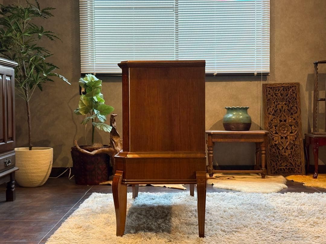 イタリア製　象嵌　猫脚　サイドボード　キャビネット　両開き　チェスト　ygz