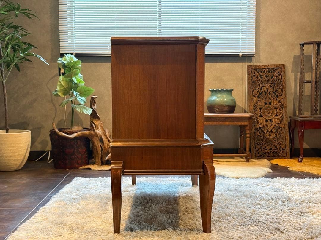 イタリア製　象嵌　猫脚　サイドボード　キャビネット　両開き　チェスト　ygz