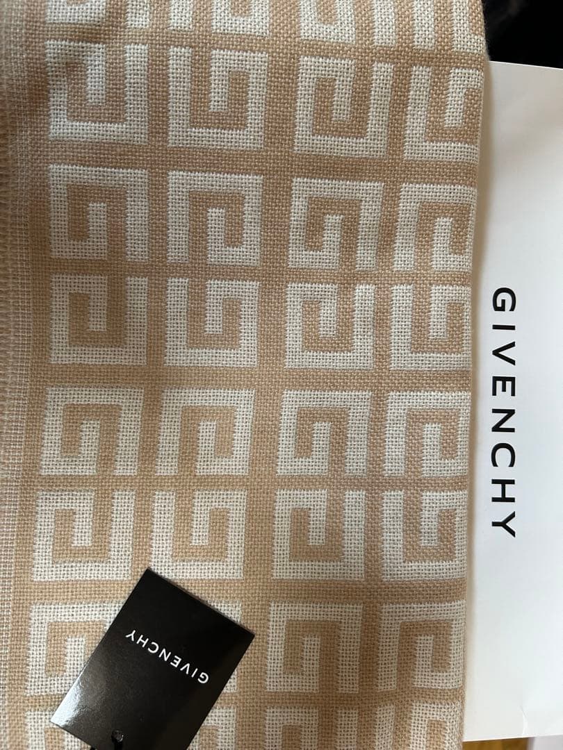 GIVENCHY ジバンシイ　ウールマフラー　未使用