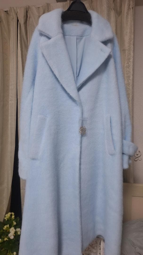 SNIDEL　ブローチ付きジャギーロングコート