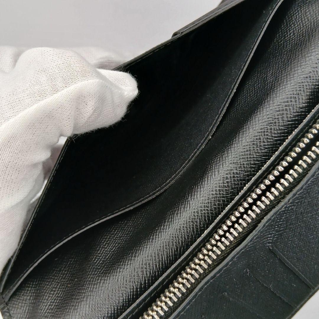 LOUIS VUITTON（ルイ・ヴィトン） エピ ポルトフォイユ ブラザ 財布