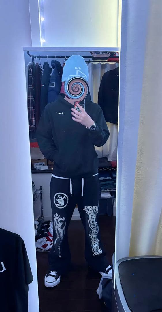 HELlSTARグラフィックパンツ ブラック　フレア　drip