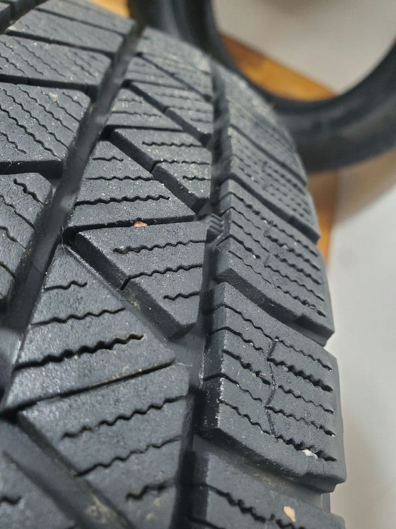 175/65R15 スタッドレス ブリヂストン VRX3