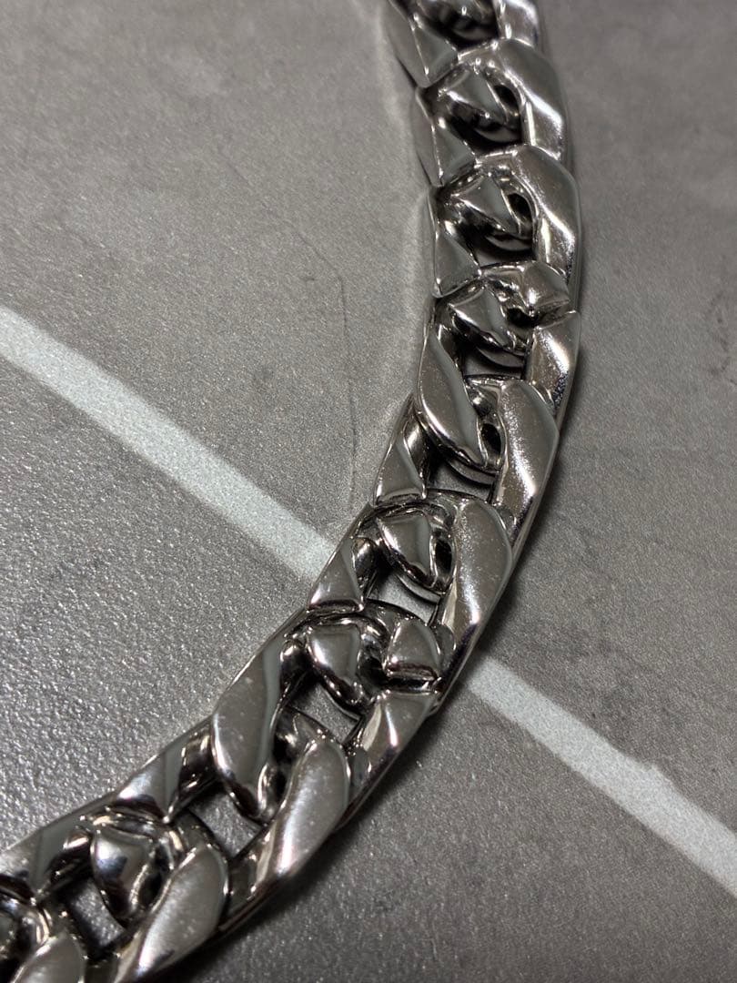 ルイヴィトン LOUIS VUITTON コリエ・LVチェーンリンクス