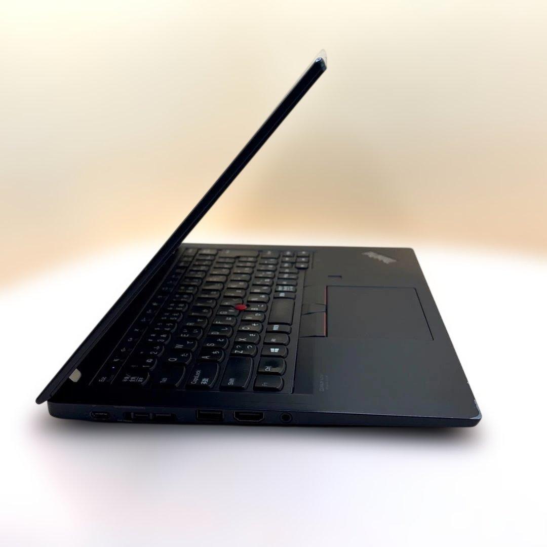 バッテリー良好！ThinkPad Ryzen 5/16GB SSD256GB