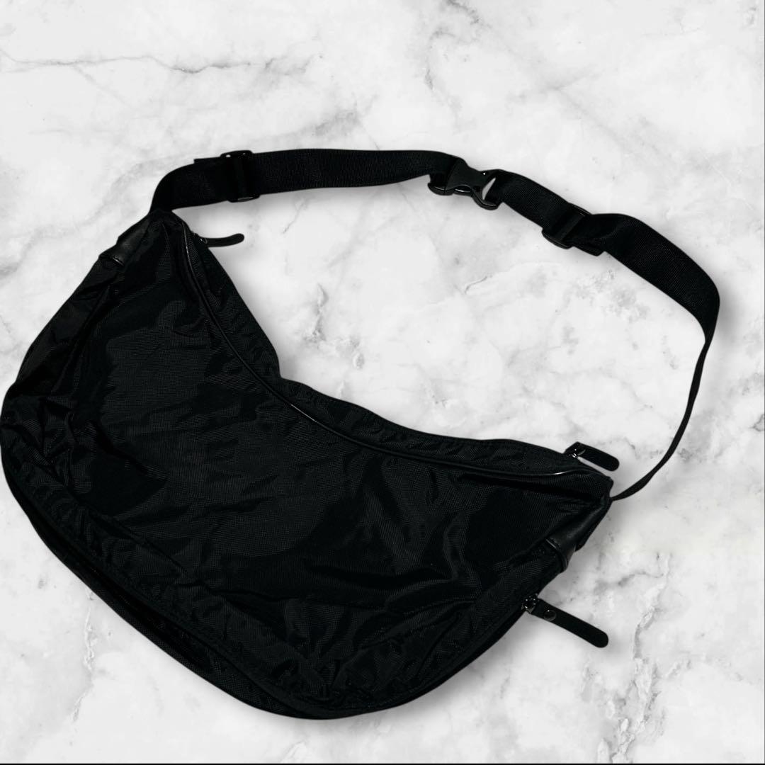 【激レア オニツカタイガー メッセンジャー　刺繍】ボディバッグ 虎 良品