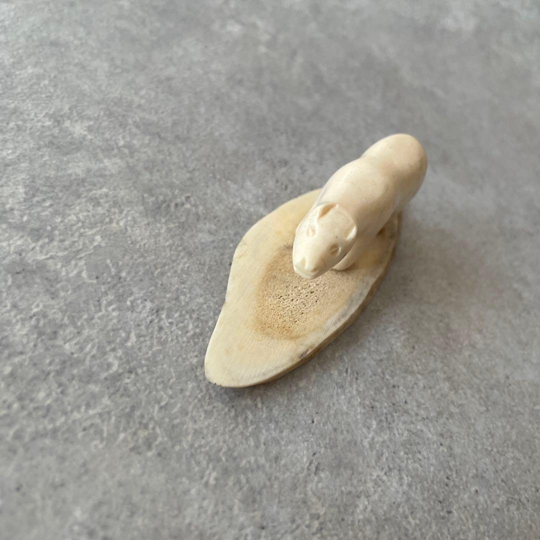 【希少】鯨骨 しろくま 彫刻 インテリア 北欧