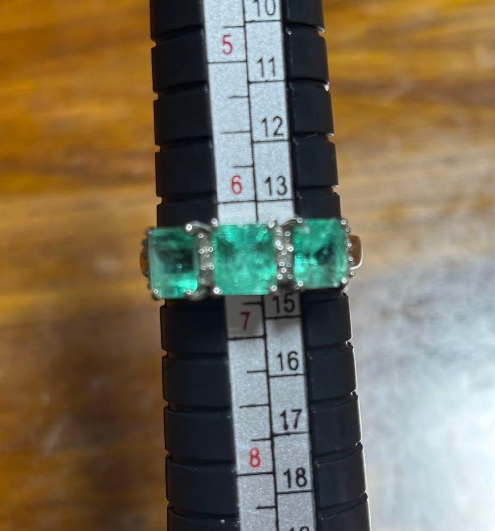 プラチナエメラルドリング