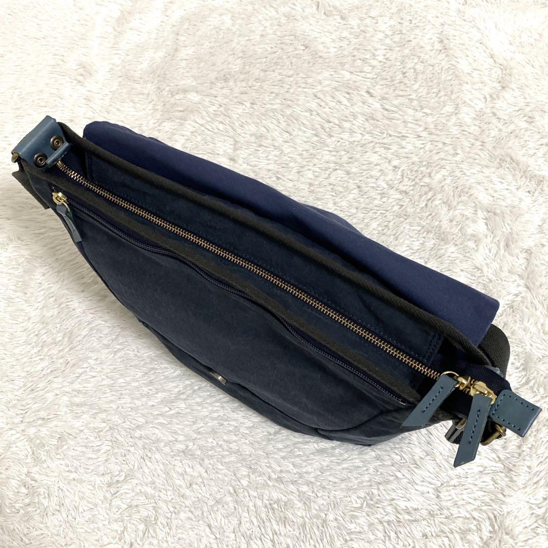 香久山鞄 求道の布帛(ふはく) メッセンジャーバッグ キャンバス A4 ネイビー