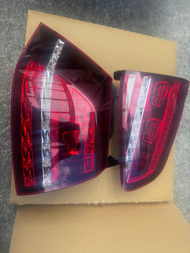 フォルクスワーゲン ゴルフ7 純正 LEDテールランプセット（左右4点）