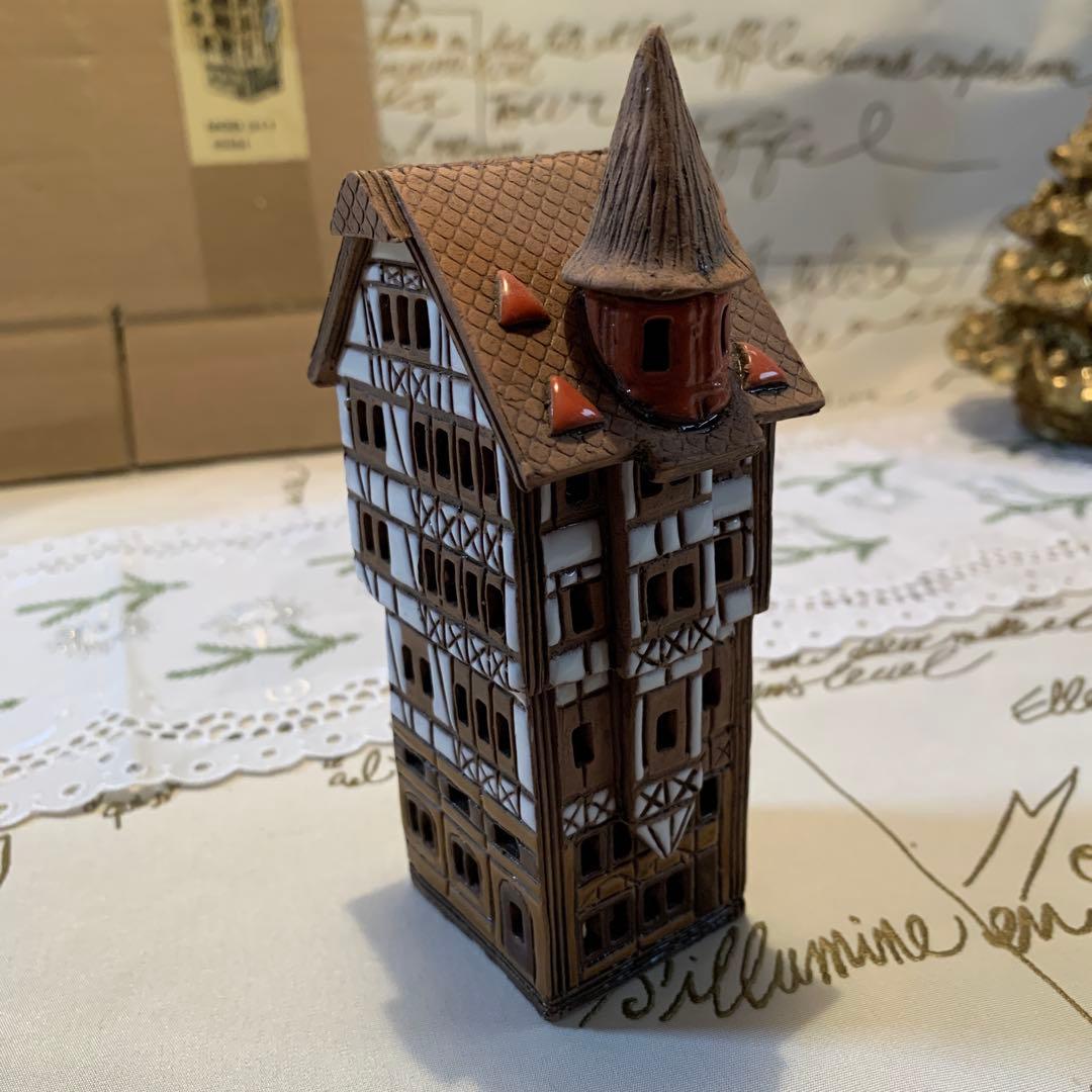 ドイツ製　置物　未使用品有名な街並みを再現した陶器のキャンドルハウス6個セット！