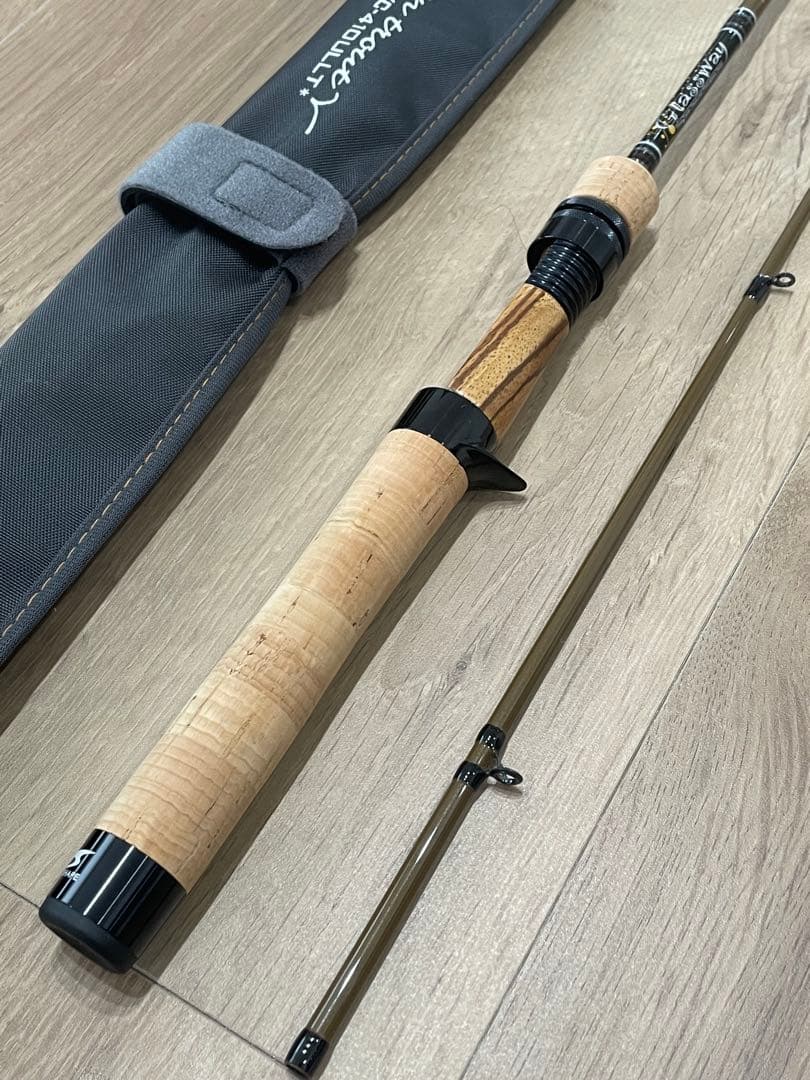 【値下げ】【極美品】テーパーアンドシェイプ GJTVC-B410ULLT