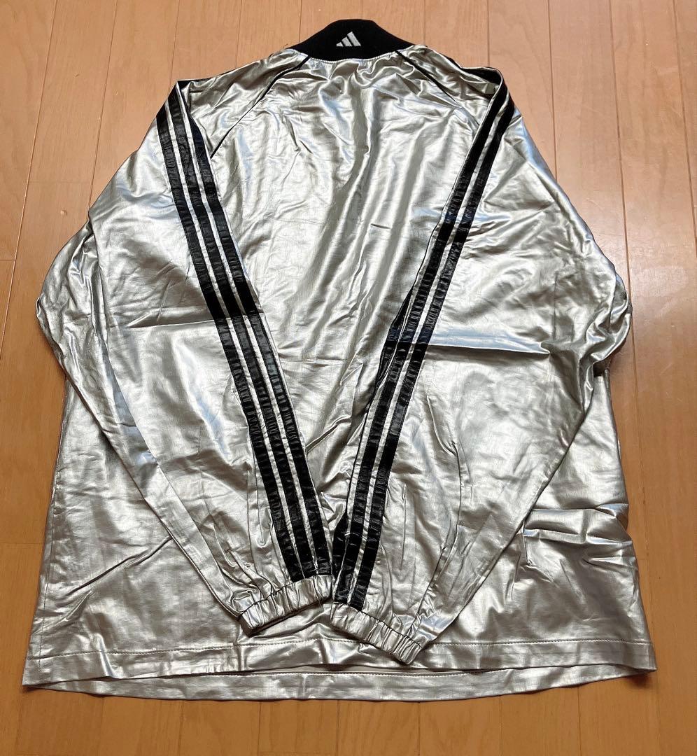 adidas シルバー ピステ・ウィンドブレーカー上下セット