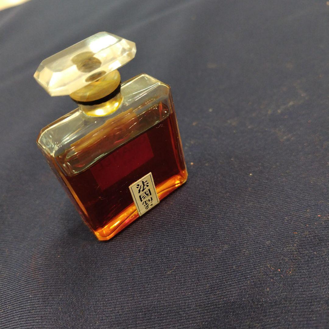 CHANEL N° 22 香水 クリスタルキャップ