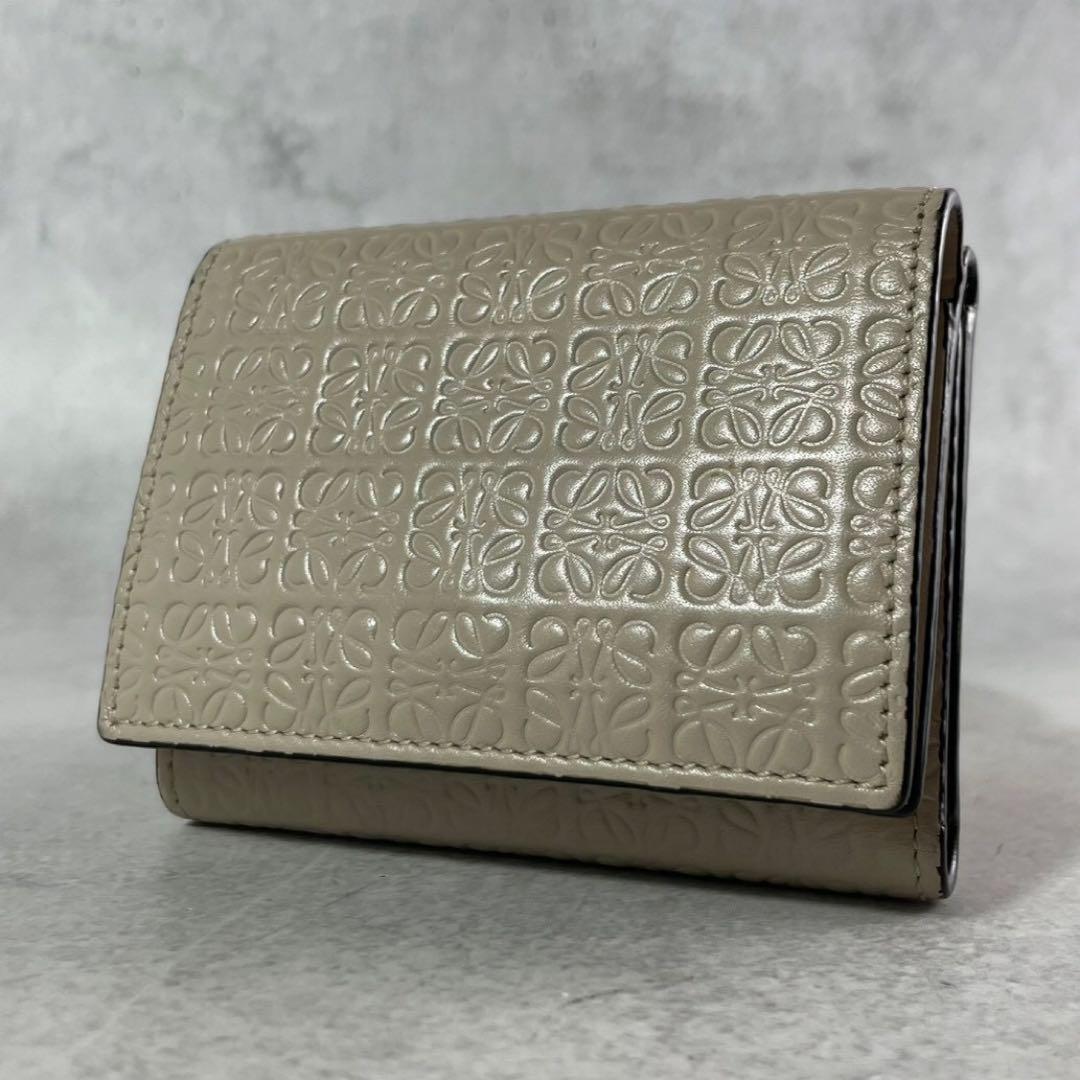 【美品】ロエベ 三つ折り 財布 リピートアナグラム 総柄 ハニーベージュ レザー