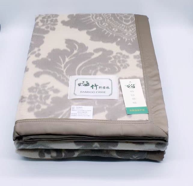 【新品未使用】竹繊維　毛布　ブランケット 　ブラウン　花柄