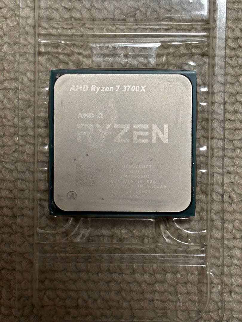 AMD Ryzen 7 3700X CPU リテールクーラー付き