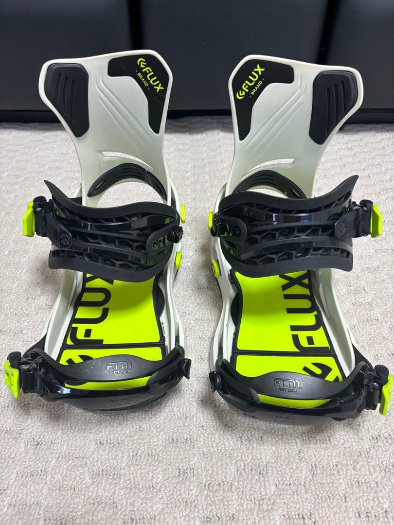 22-23 FLUX DSスノーボードビンディング ホワイト/イエロー　Mサイズ