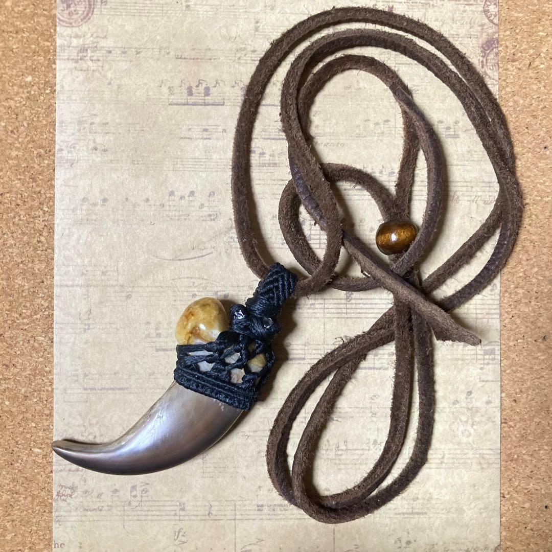 【即購入❌•ハンドメイド】熊の爪　ベアクロー　マクラメ　ネックレス