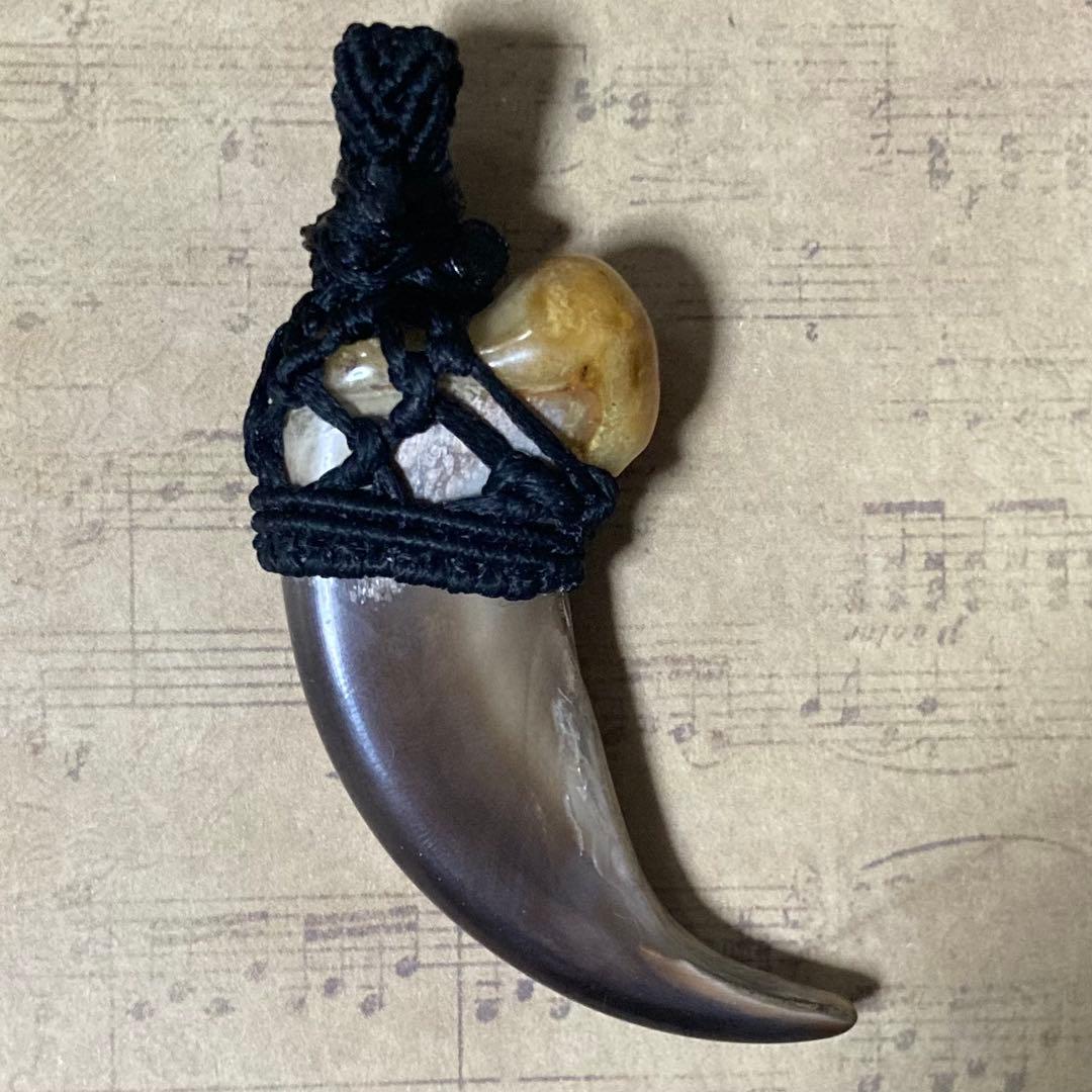 【即購入❌•ハンドメイド】熊の爪　ベアクロー　マクラメ　ネックレス