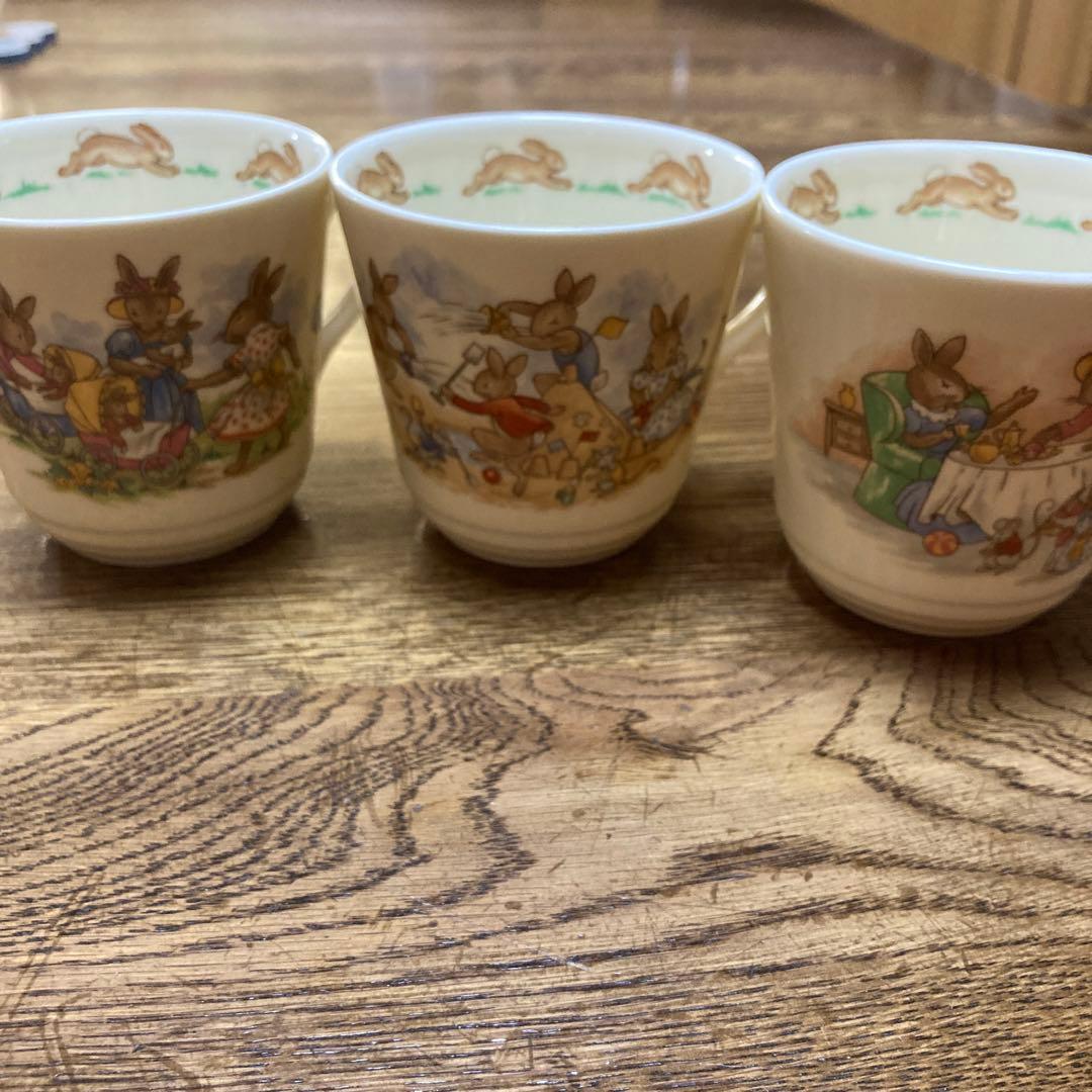 ロイヤルドルトン　バニキンズトリオセット＆ミルクピッチャー＆バースデープレート