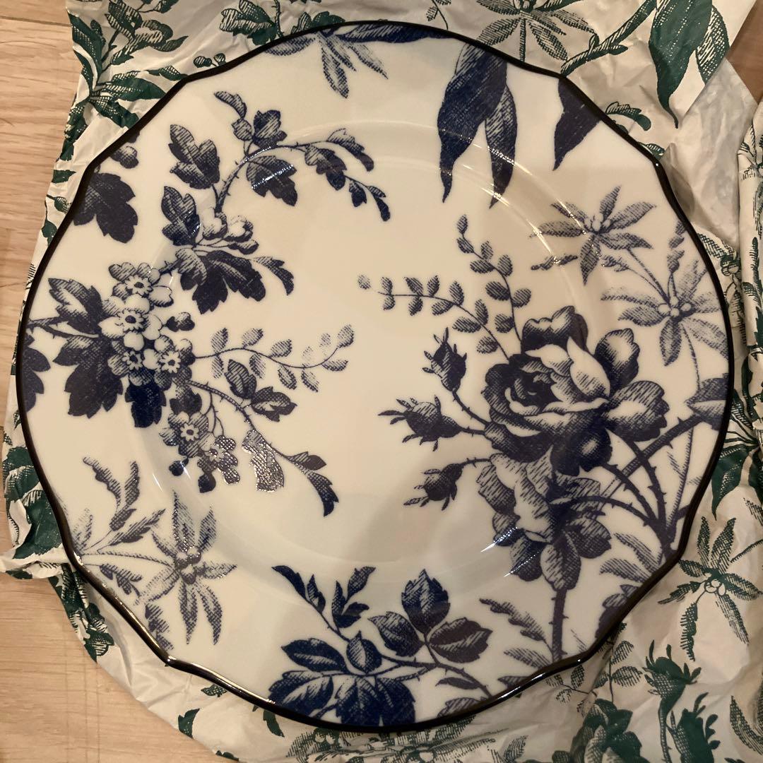 ！値下げしました！　グッチ　２枚組　プレート